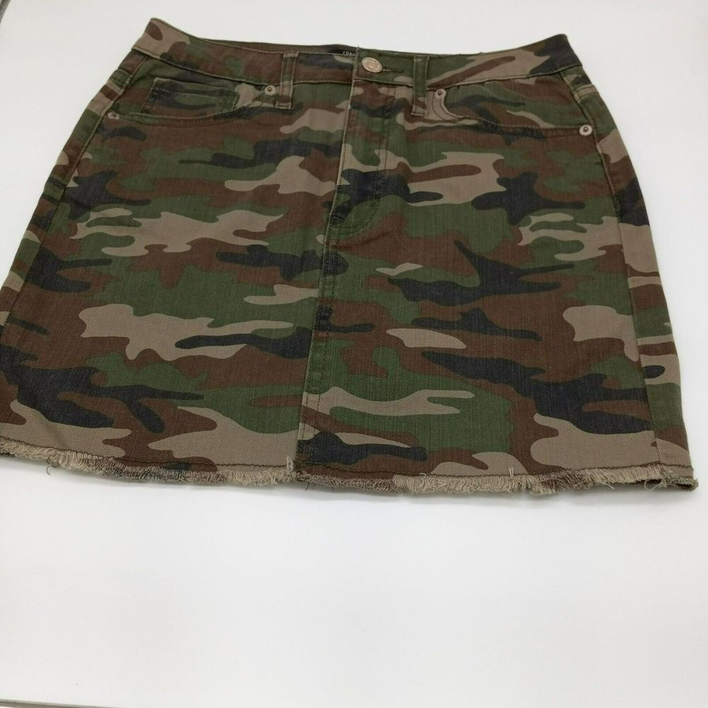 Camouflage Print Denim Mini Skirt Raw Hem Military Style Casual Grunge Sz Small